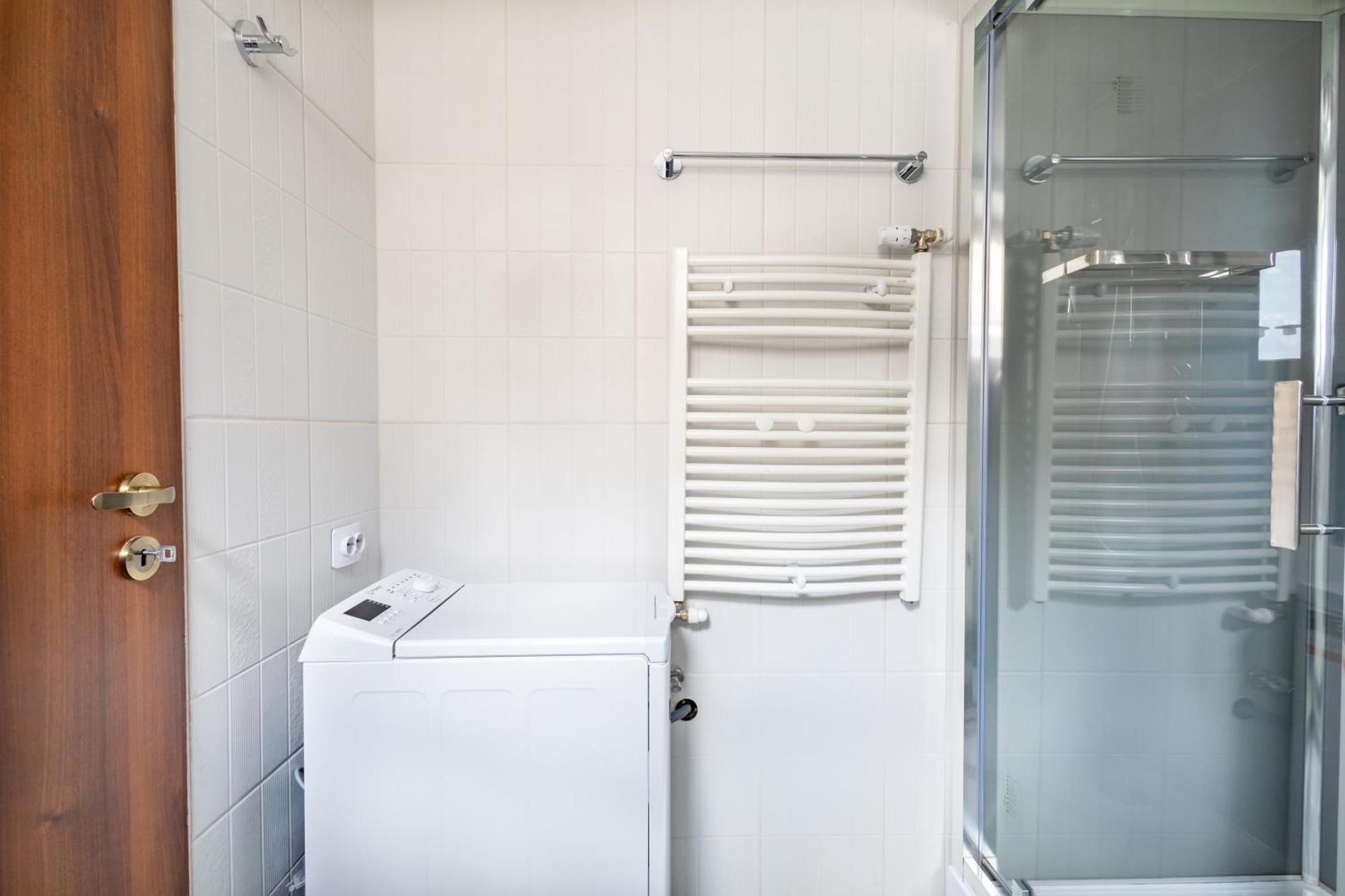 Downtown Victoria Apartments By Citybookings 부쿠레슈티 외부 사진